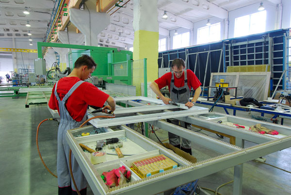 Фирма по остеклению балконов в Климовск и Московской области Климовск