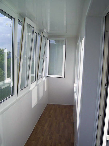 Тёплое и холодное распашное остекление балконов алюминиевым профилем Климовск