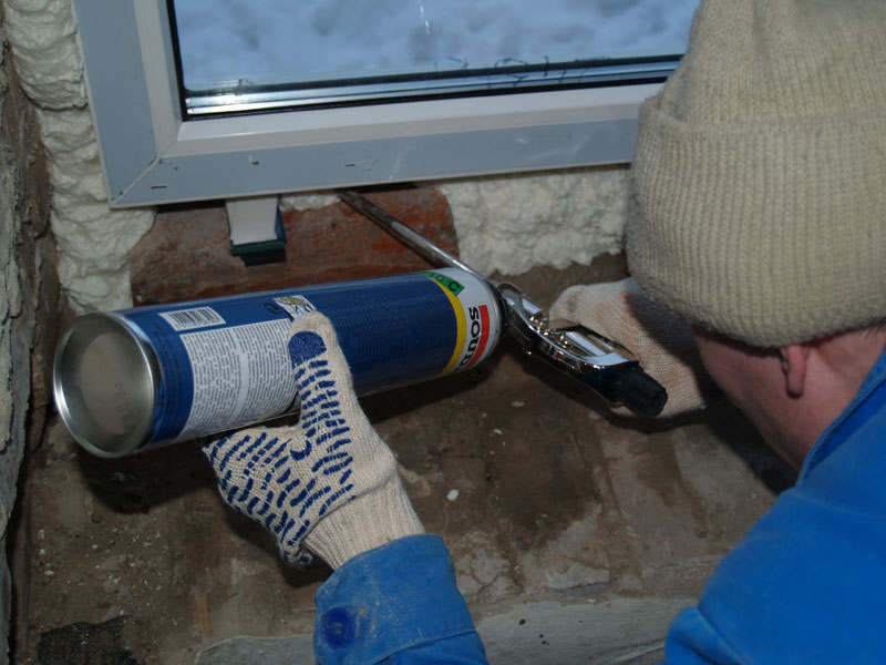 Пластиковые окна: заделать швы Климовск