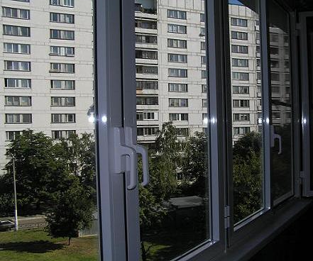 установка пластиковых окон на балконе Климовск